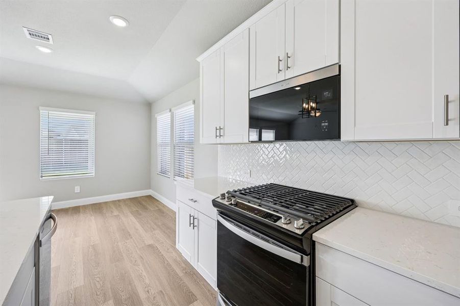 Photo is not of the actual home, but is an inspirational photo of builder’s model home and may depict options, furnishings, and/or decorator features that are not included.