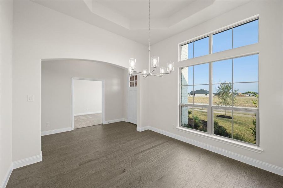 105 Grey Wolf- Dining-2 105 Grey Wolf- Dining-2