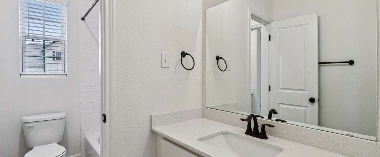 Representative furnished interior of a home built from the San Saba by Ashton Woods in The Heritage at Saddlebrook Ranch 70's, Schertz (Image 14). Representative furnished interior of a home built from the San Saba by Ashton Woods in The Heritage at Saddlebrook Ranch 70's, Schertz (Image 14).