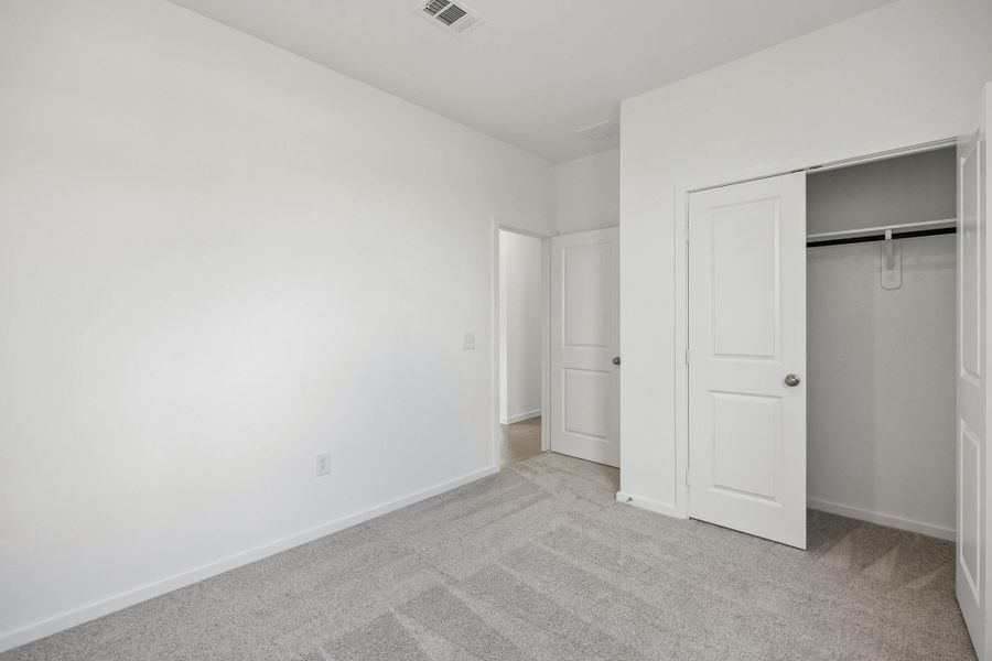 Spacious, unfurnished interior of a new home in Crosby Farms, Crosby (Image 22).