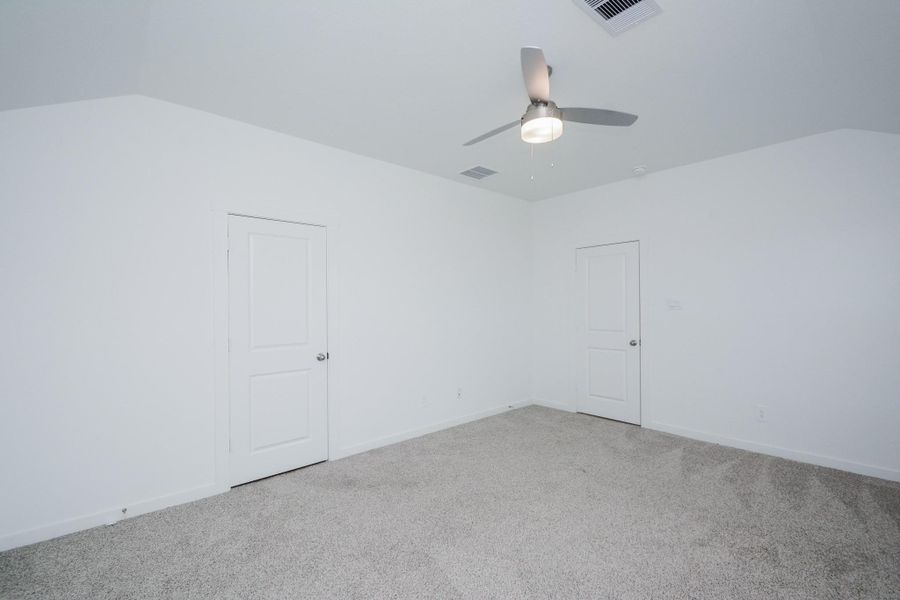Spacious, unfurnished interior of a new home in , Fresno (Image 17). Spacious, unfurnished interior of a new home in , Fresno (Image 17).