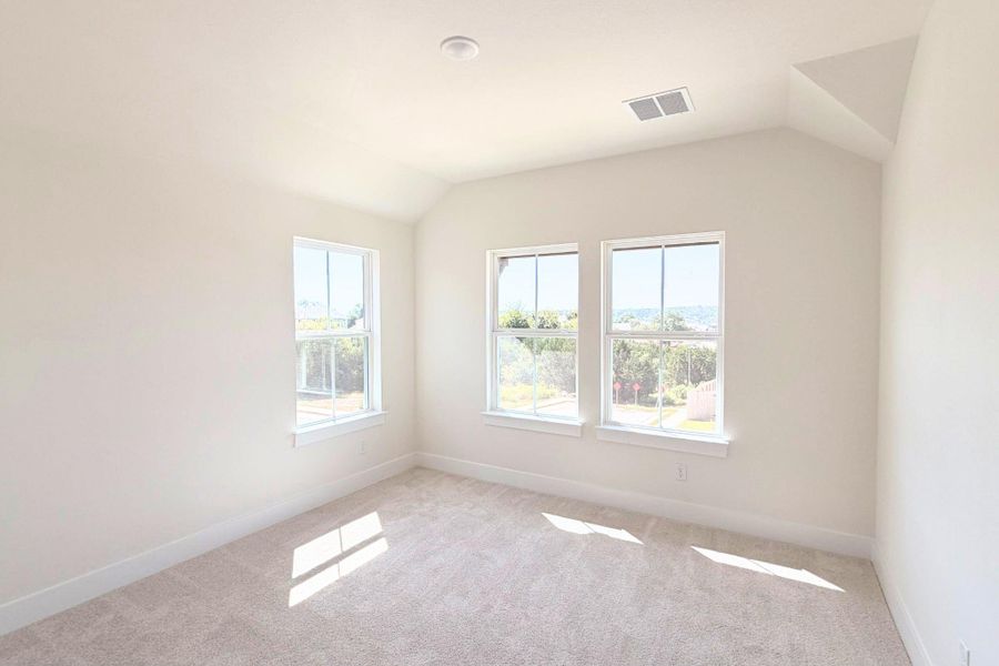 Spacious, unfurnished interior of a new home in Bluffview Reserve, Leander (Image 19). Spacious, unfurnished interior of a new home in Bluffview Reserve, Leander (Image 19).