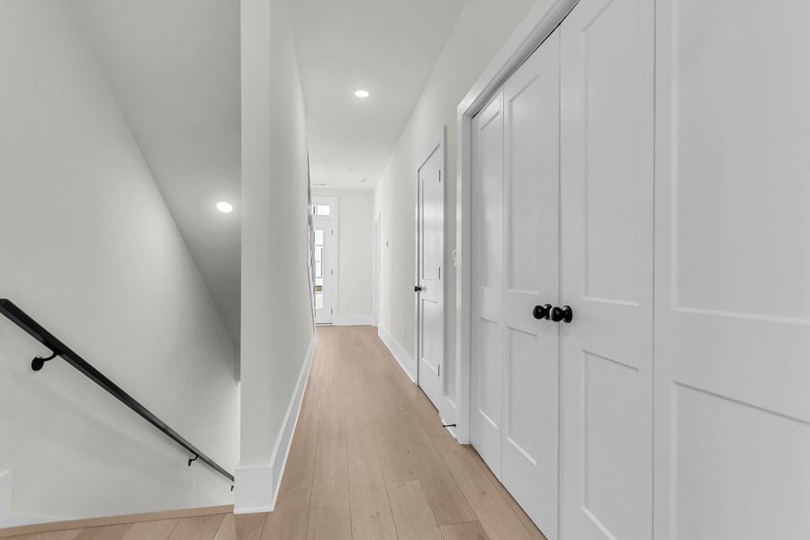 Spacious, unfurnished interior of a new home in , North Charleston (Image 26).