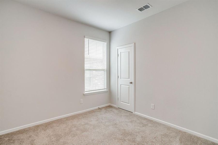 Spacious, unfurnished interior of a new home in , Fort Worth (Image 20).