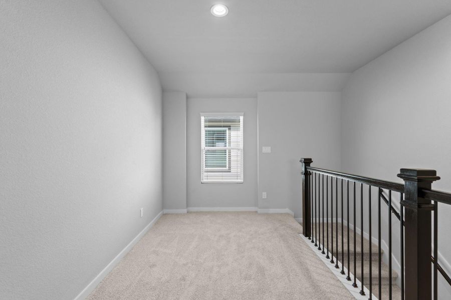 Spacious, unfurnished interior of a new home in Grand Oaks Village, Houston (Image 15). Spacious, unfurnished interior of a new home in Grand Oaks Village, Houston (Image 15).