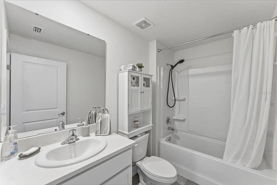 Furnished interior view inside a new home in Twisted Oaks, Wildwood (Image 10).