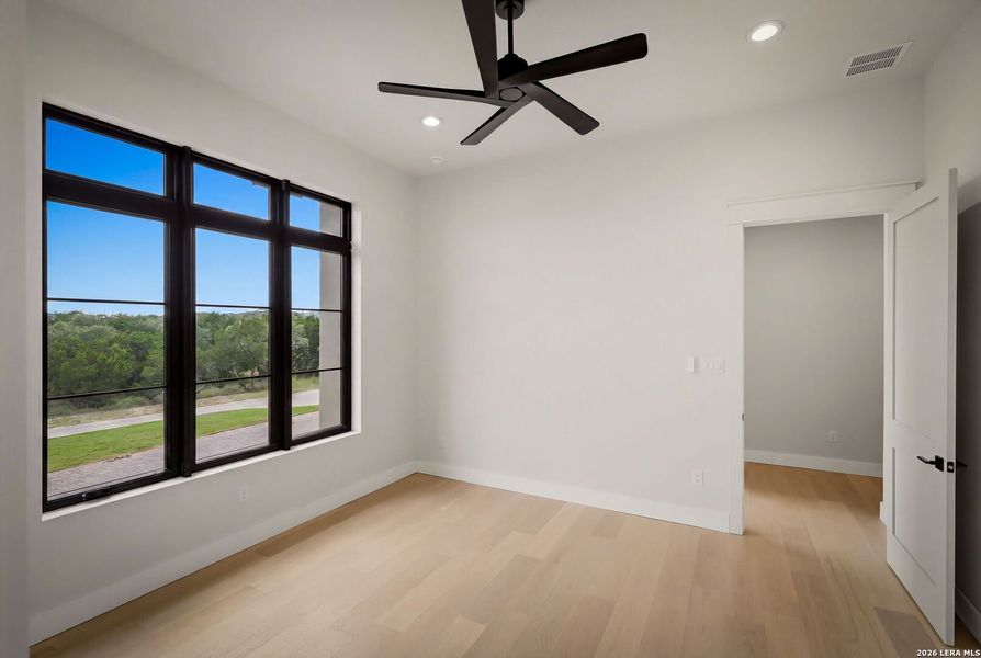 Spacious, unfurnished interior of a new home in , Boerne (Image 24).