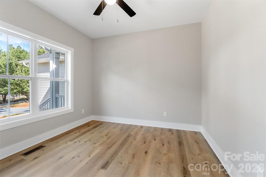 Spacious, unfurnished interior of a new home in , West End (Image 14).