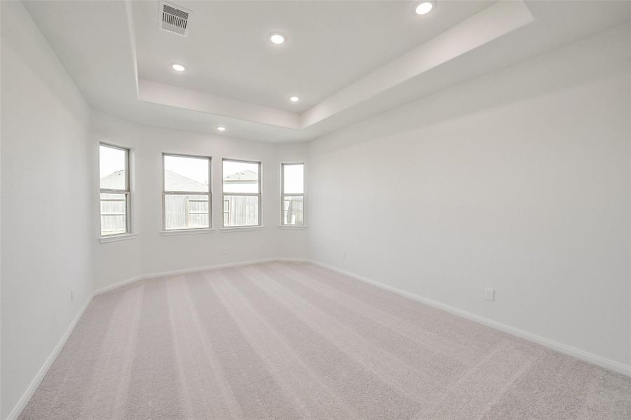 Spacious, unfurnished interior of a new home in Stone Creek Ranch, Hockley (Image 29). Spacious, unfurnished interior of a new home in Stone Creek Ranch, Hockley (Image 29).