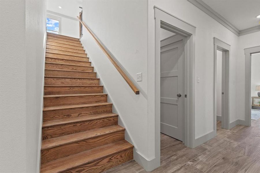 Spacious, unfurnished interior of a new home in , Howe (Image 25).