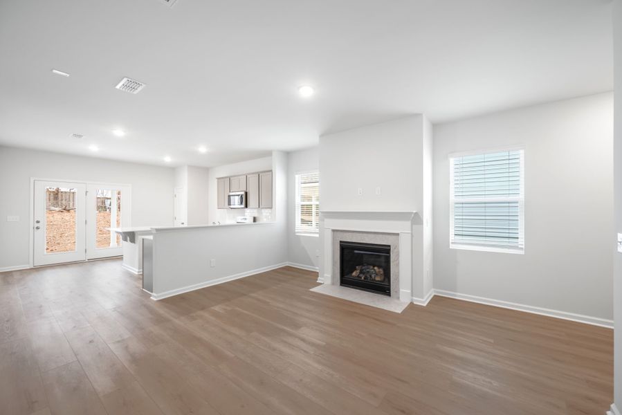 Spacious, unfurnished interior of a new home in Grand Arbor, Blythewood (Image 11).