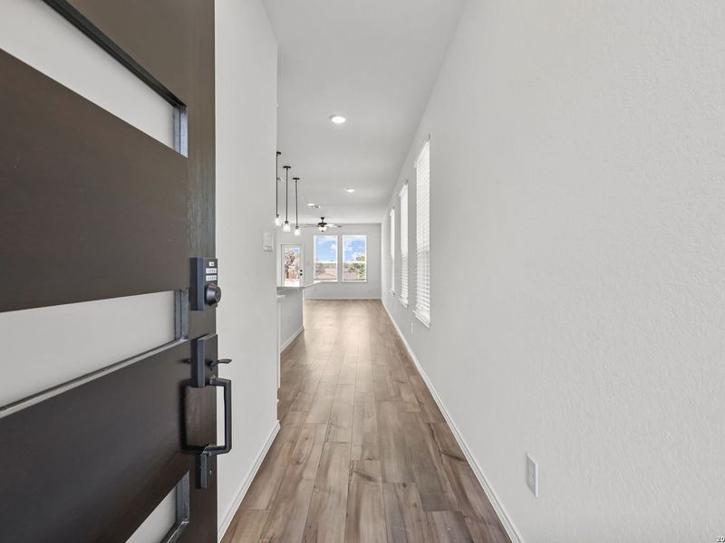 Spacious, unfurnished interior of a new home in Meadows at Oak Creek, San Antonio (Image 16).