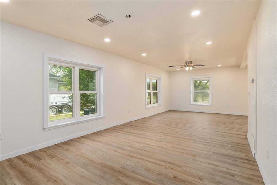 Spacious, unfurnished interior of a new home in , Coleman (Image 11).