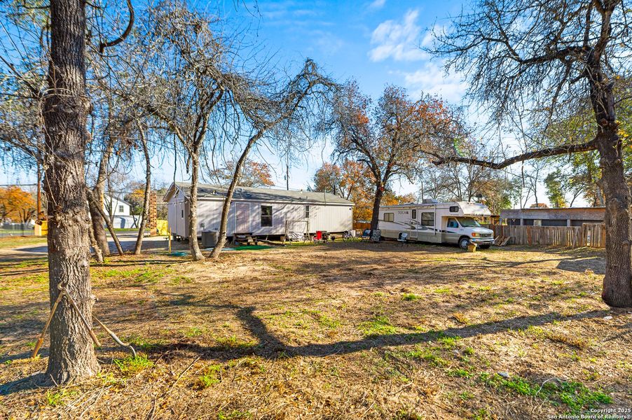 Exterior details and patio area of a home in , Elmendorf (Image 24).