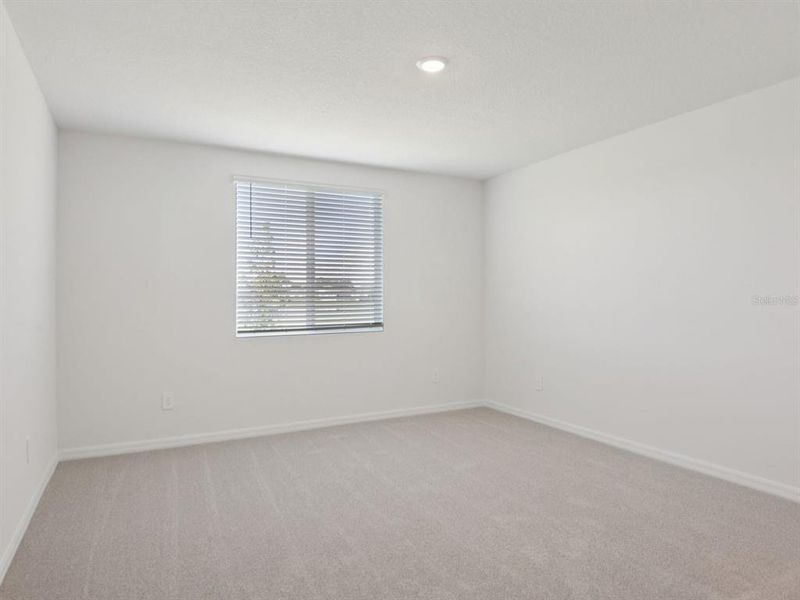 Spacious, unfurnished interior of a new home in Oakfield Trails - Classic Series, Parrish (Image 18).