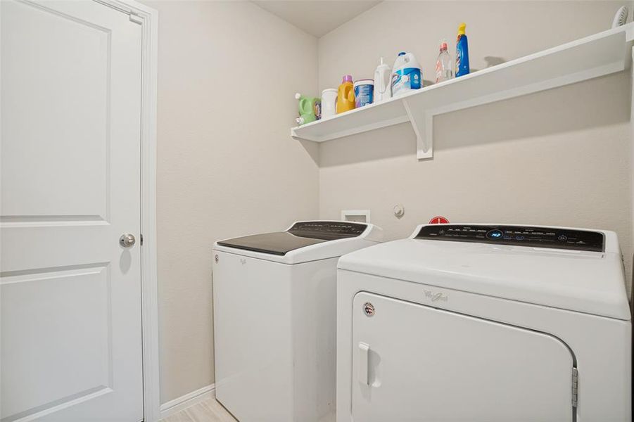 Close-up of interior finishes inside a home in , Fort Worth (Image 20).