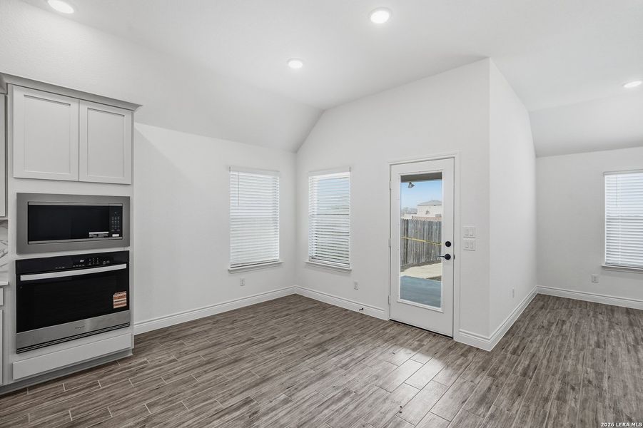 Spacious, unfurnished interior of a new home in Corley Farms, Boerne (Image 22). Spacious, unfurnished interior of a new home in Corley Farms, Boerne (Image 22).