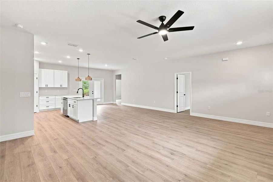 Spacious, unfurnished interior of a new home in , Eustis (Image 17).