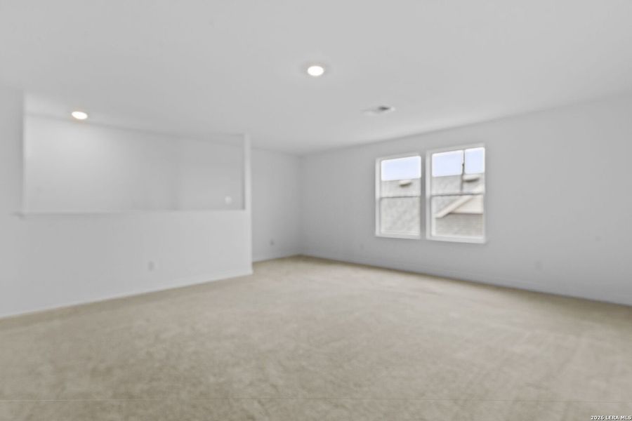 Spacious, unfurnished interior of a new home in Nopal Valley, San Antonio (Image 25). Spacious, unfurnished interior of a new home in Nopal Valley, San Antonio (Image 25).