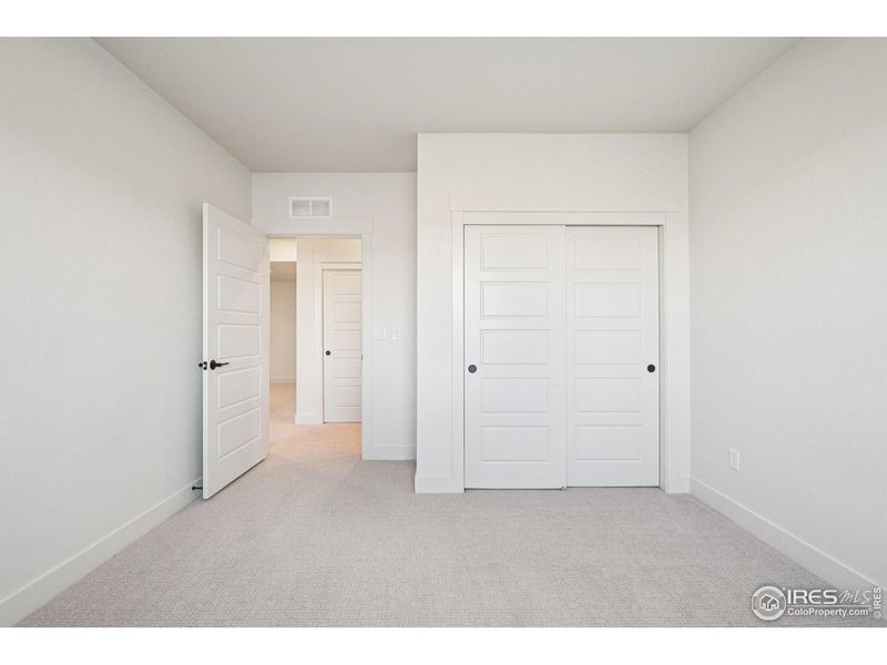 Spacious, unfurnished interior of a new home in Villa Collection, Fort Collins (Image 25).
