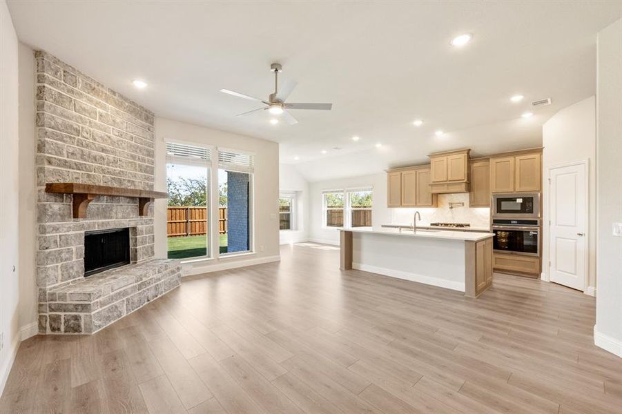 Spacious, unfurnished interior of a new home in Waterscape Classic 60s, Royse City (Image 28).