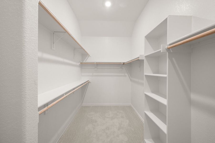 Spacious, unfurnished interior of a new home in Waterford Park, Weatherford (Image 20). Spacious, unfurnished interior of a new home in Waterford Park, Weatherford (Image 20).