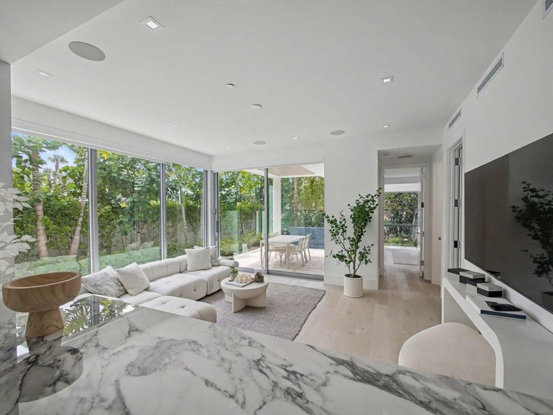 2-web-or-mls-P6160596-RW2