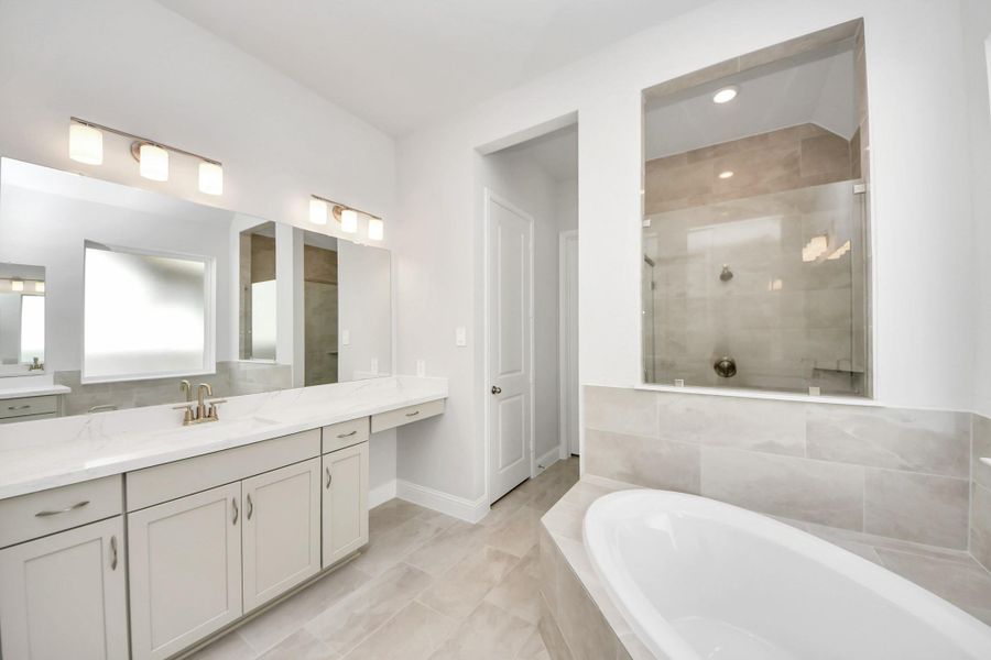 Furnished interior view inside a new home in ARTAVIA: Hilltop Collection, Conroe (Image 13). Furnished interior view inside a new home in ARTAVIA: Hilltop Collection, Conroe (Image 13).