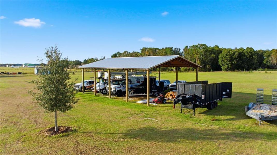 Community amenities in , Dade City (Image 56).