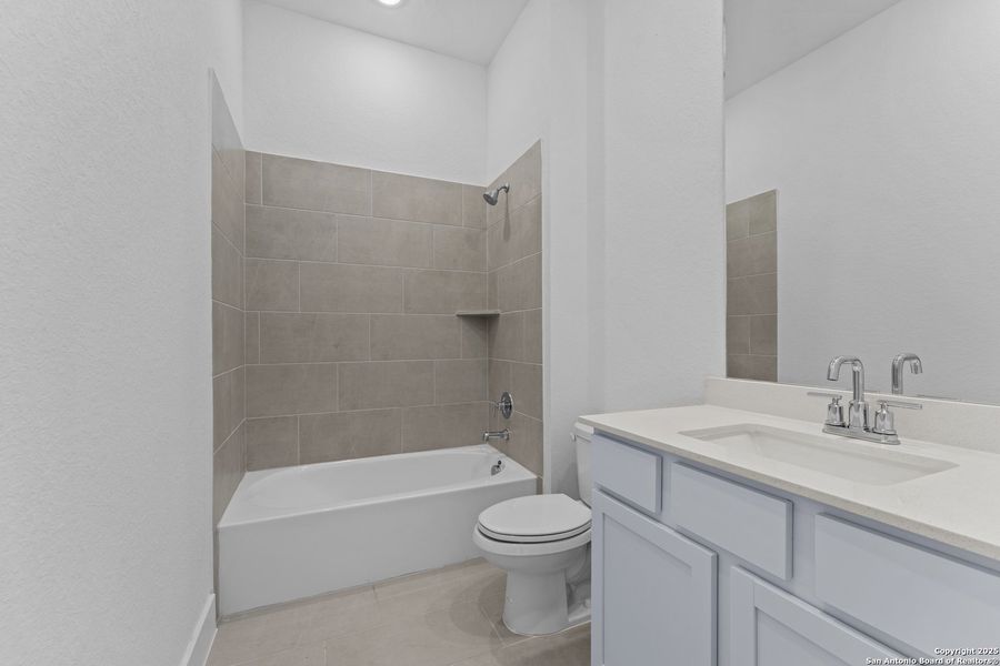 Furnished interior view inside a new home in , New Braunfels (Image 7). Furnished interior view inside a new home in , New Braunfels (Image 7).