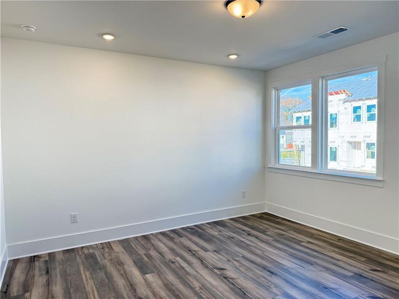 Spacious, unfurnished interior of a new home in Park Vue, Atlanta (Image 38).