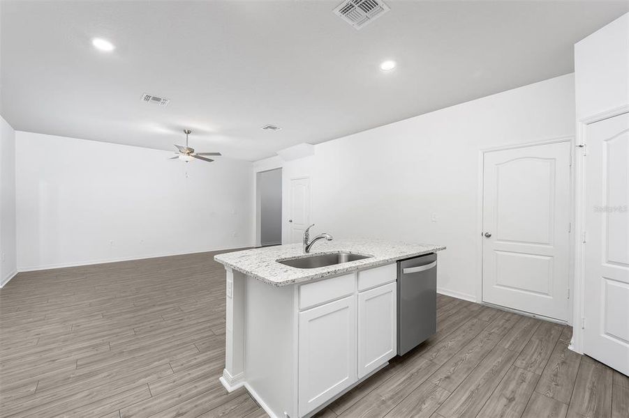 Furnished interior view inside a new home in Tula Parc, Astatula (Image 7).