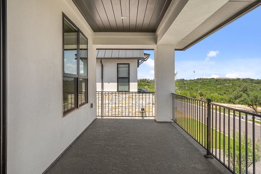 Spacious, unfurnished interior of a new home in Milky Way at River Place, Austin (Image 25).