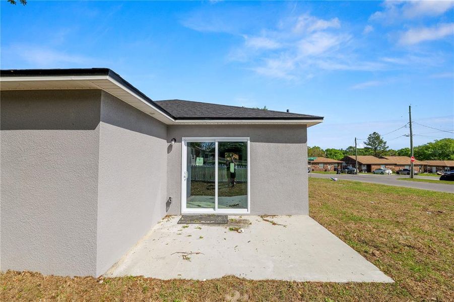 Exterior details and patio area of a home in , Lakeland (Image 22).