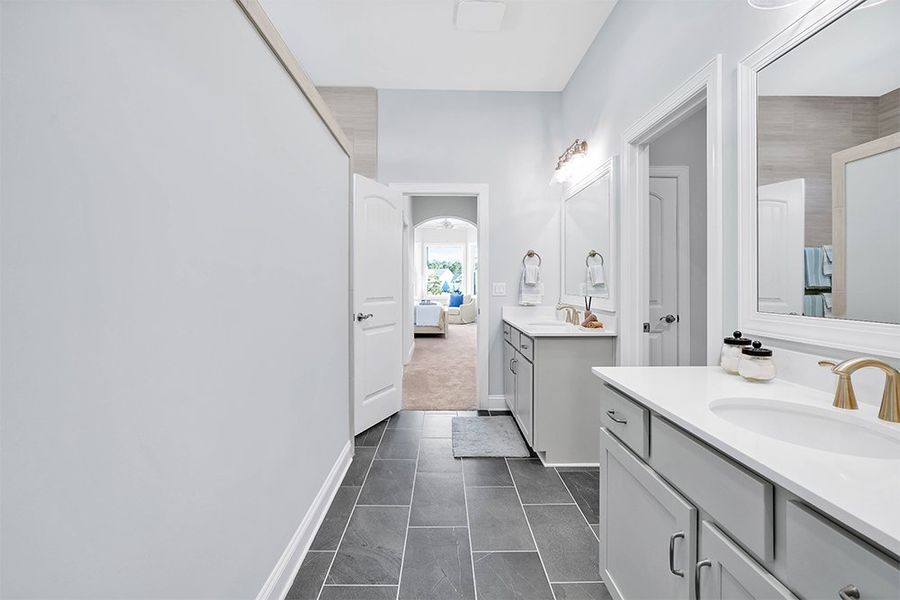 Mango Bay, Master Bathroom