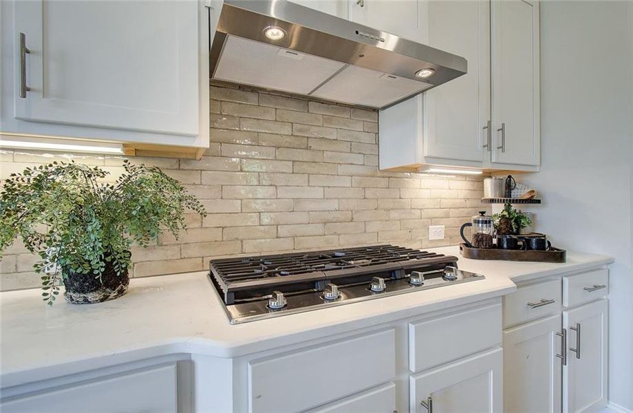 Close-up of interior finishes inside a home in Crofton Place Enclave, Snellville (Image 19).