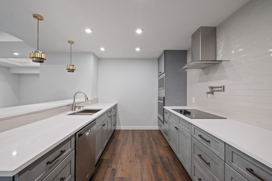 Furnished interior view inside a new home in , Burnet (Image 8).
