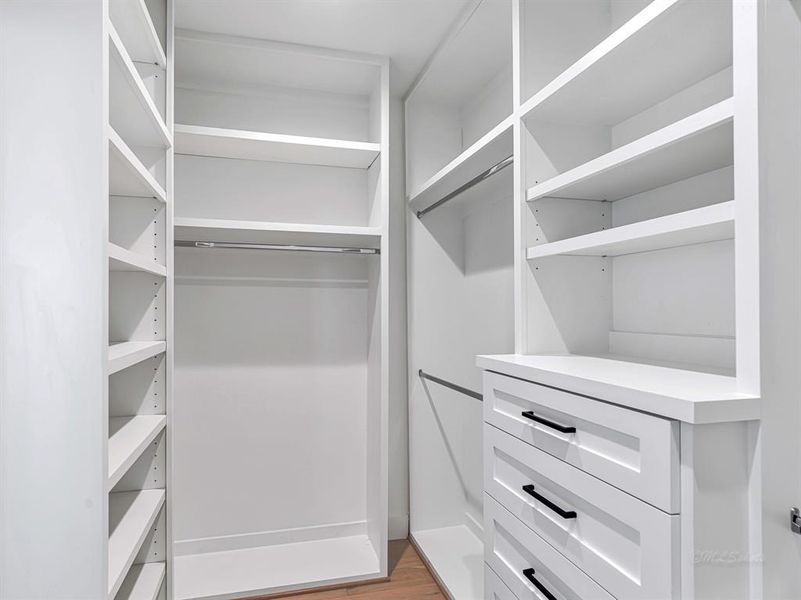 Image 35 of a home in .