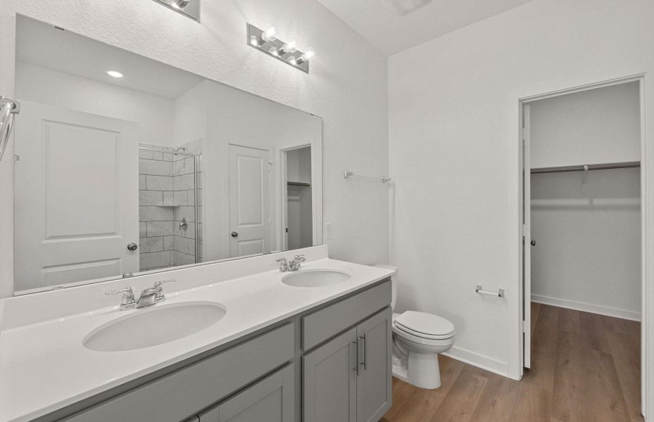 Furnished interior view inside a new home in Skyview, Belton (Image 7).