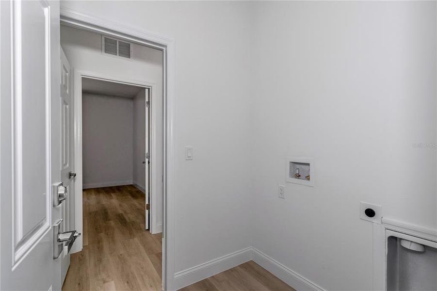 Spacious, unfurnished interior of a new home in , Citrus Springs (Image 29). Spacious, unfurnished interior of a new home in , Citrus Springs (Image 29).