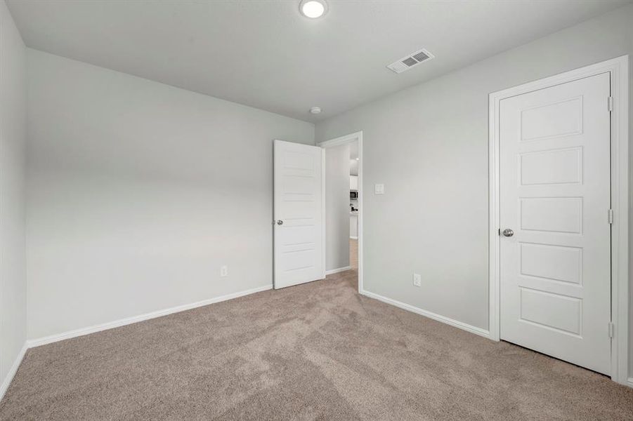 Spacious, unfurnished interior of a new home in Elevon, Lavon (Image 27).