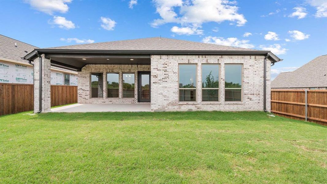 Front exterior of a new home in Devonshire - Reserve 45', Forney, TX, highlighting curb appeal (Image 21).