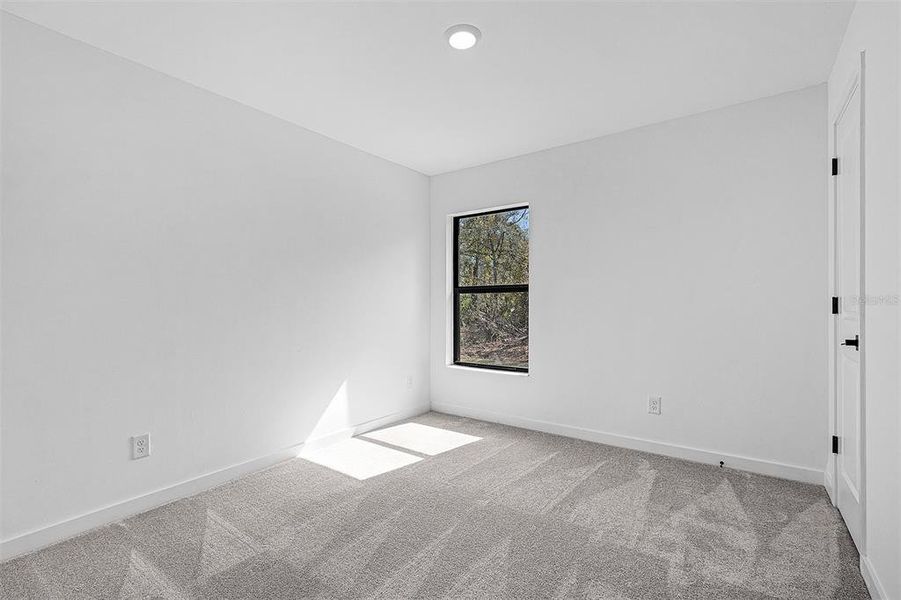 Spacious, unfurnished interior of a new home in , North Port (Image 17).