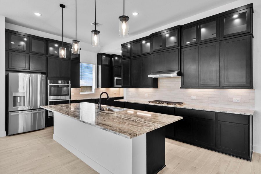 Furnished interior view inside a new home in Blue Heron, Mont Belvieu (Image 7).