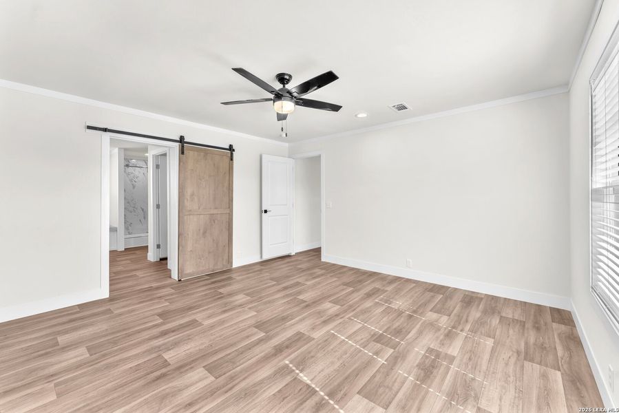 Spacious, unfurnished interior of a new home in , Somerset (Image 16).