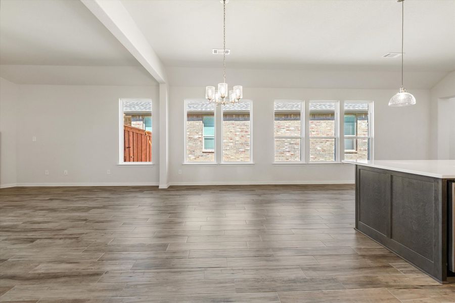 Spacious, unfurnished interior of a new home in Morningstar, Aledo (Image 19).