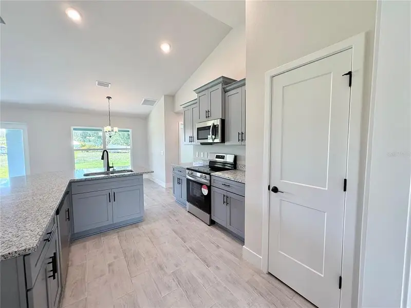 Furnished interior view inside a new home in Port Charlotte, Port Charlotte (Image 5).
