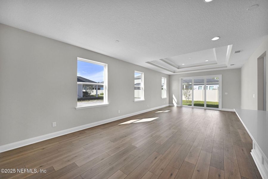 Spacious, unfurnished interior of a new home in Seabrook Village at Nocatee, Ponte Vedra (Image 35).