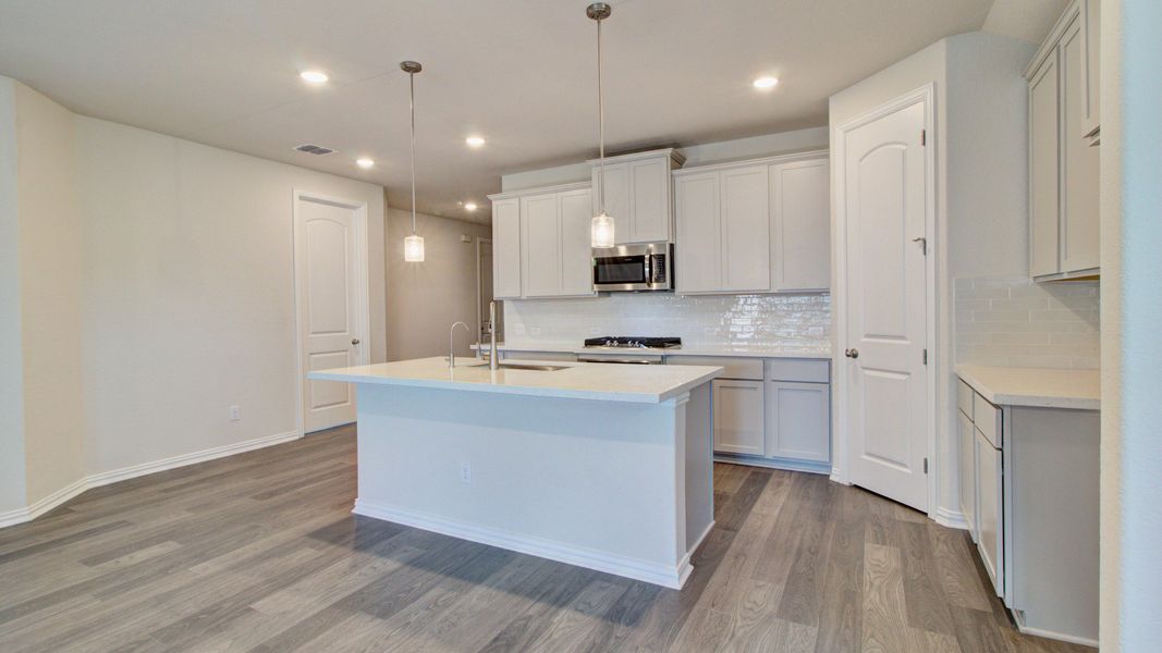 Furnished interior view inside a new home in Sunflower Ridge, New Braunfels (Image 16). Furnished interior view inside a new home in Sunflower Ridge, New Braunfels (Image 16).
