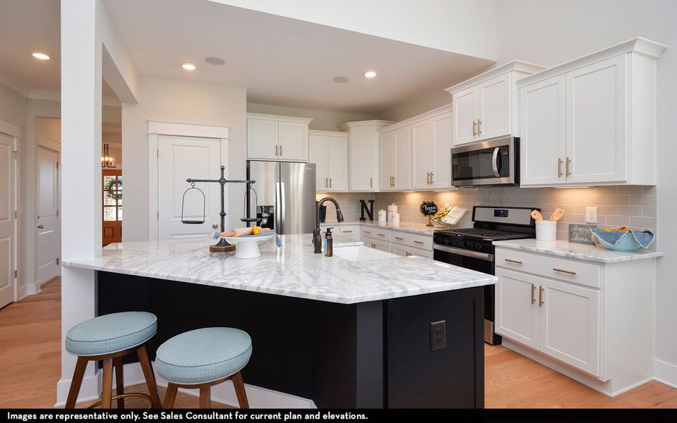 Furnished interior view inside a new home in McCain's Station, Gallatin (Image 7).
